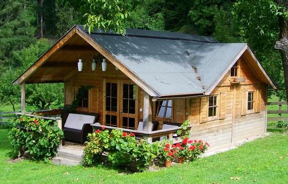 Tiny House Kits vs. Prefabs: Which is Right for You? - Understand Solar